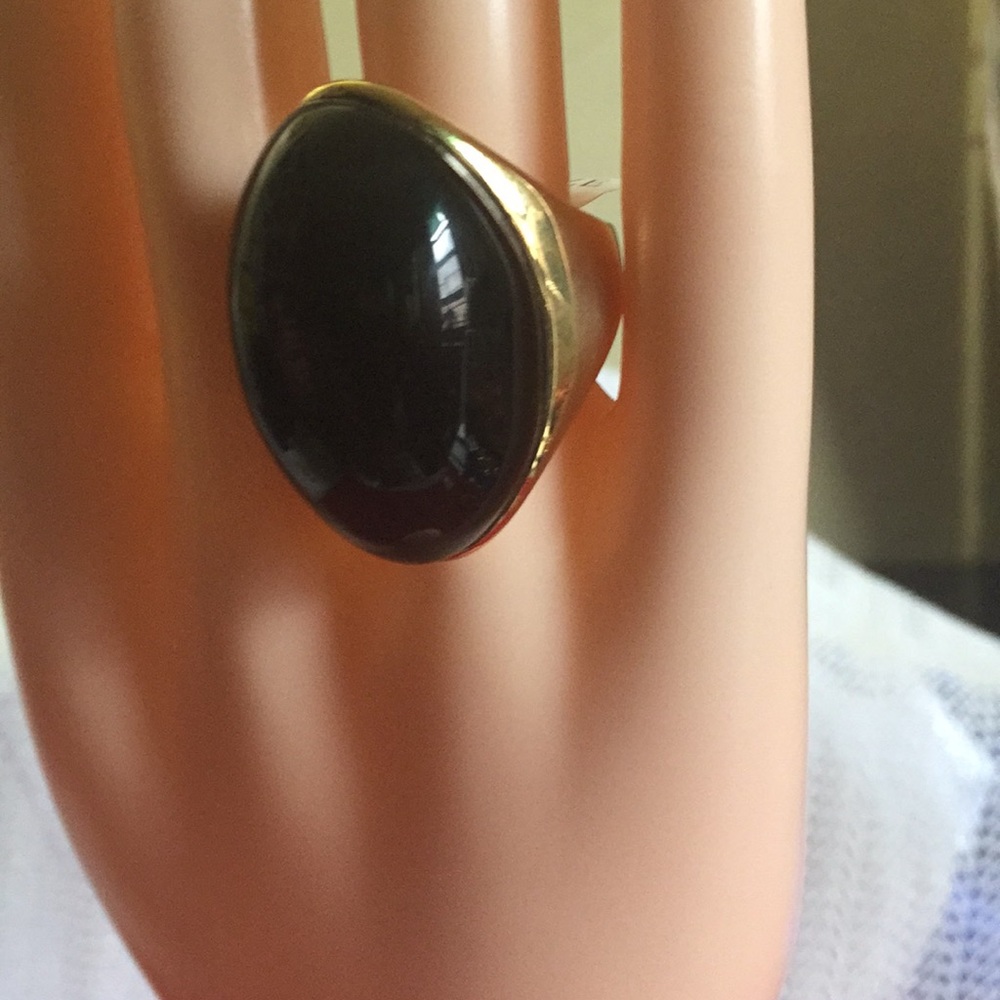 Ring - Picture 2 of 6